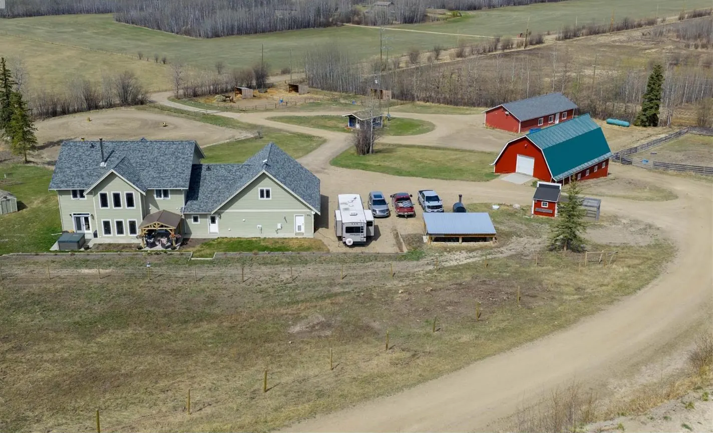 9066 253 Road, Dawson Creek Rural, BC — photo 2