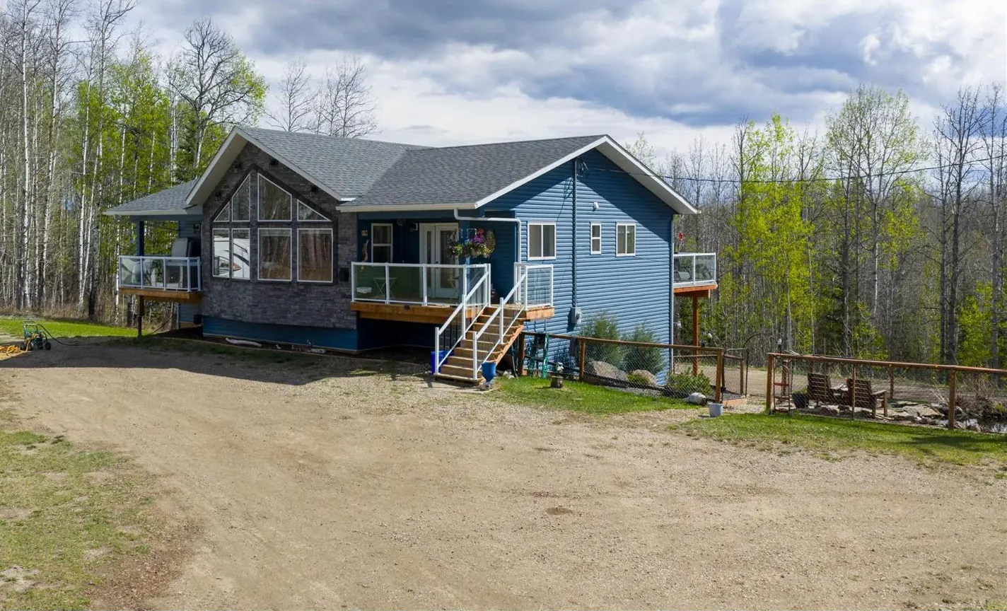 5266 West Arras Road, Dawson Creek, BC — photo 4