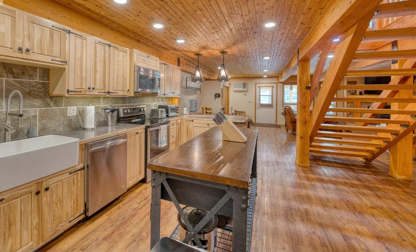 790/770 Jackfish Lake Road, Chetwynd Rural, BC — photo 7